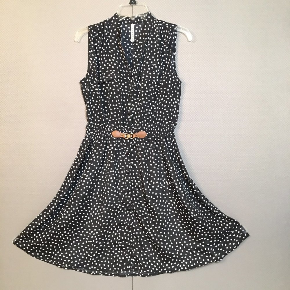 Rich & Beautiful R & B Medium Sleeveless Polka Dot Sheath Dress Black
